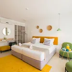 Хотел Ibis Styles Roomer