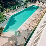 Ibis Styles Roomer 4* 金沙