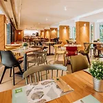 Ibis Styles Roomer 4* Златни пясъци