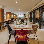 Ibis Styles Roomer Хотел 4*