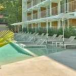 Ibis Styles Roomer Хотел Златни пясъци