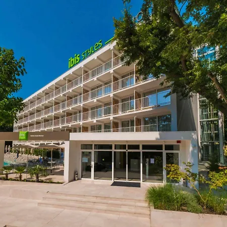 Hotel Ibis Styles Roomer 4*