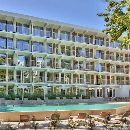 Szálloda Ibis Styles Roomer 4*