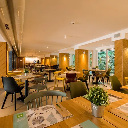Ibis Styles Roomer Hotell
