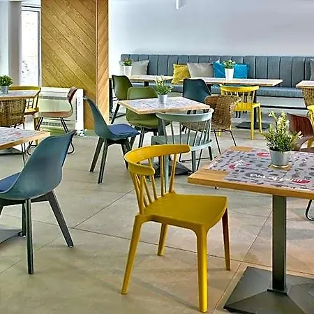 Ibis Styles Roomer Hotel