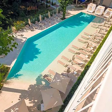 Ibis Styles Roomer 4* Златни пясъци