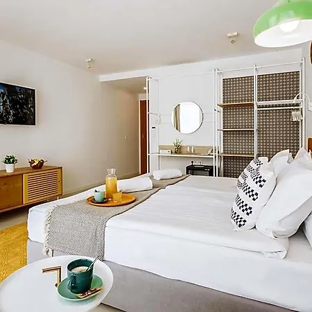 Ibis Styles Roomer 4*