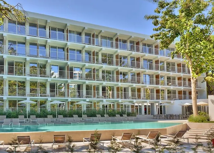 Ξενοδοχείο Ibis Styles Roomer 4*