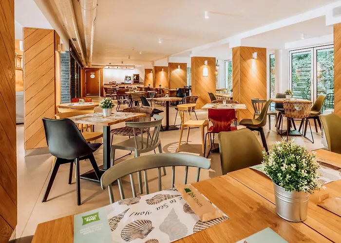 Ibis Styles Roomer 4*