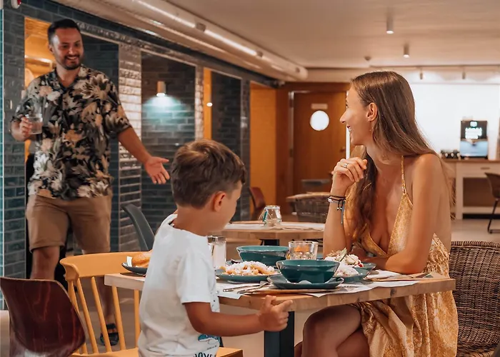 Ξενοδοχείο Ibis Styles Roomer 4*